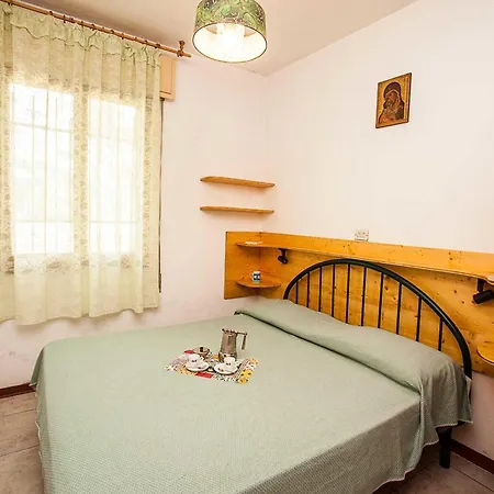 Quiet Little Villa By The Seaside In Rosolina Mare *