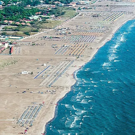 Quiet Little Villa By The Seaside In Rosolina Mare *